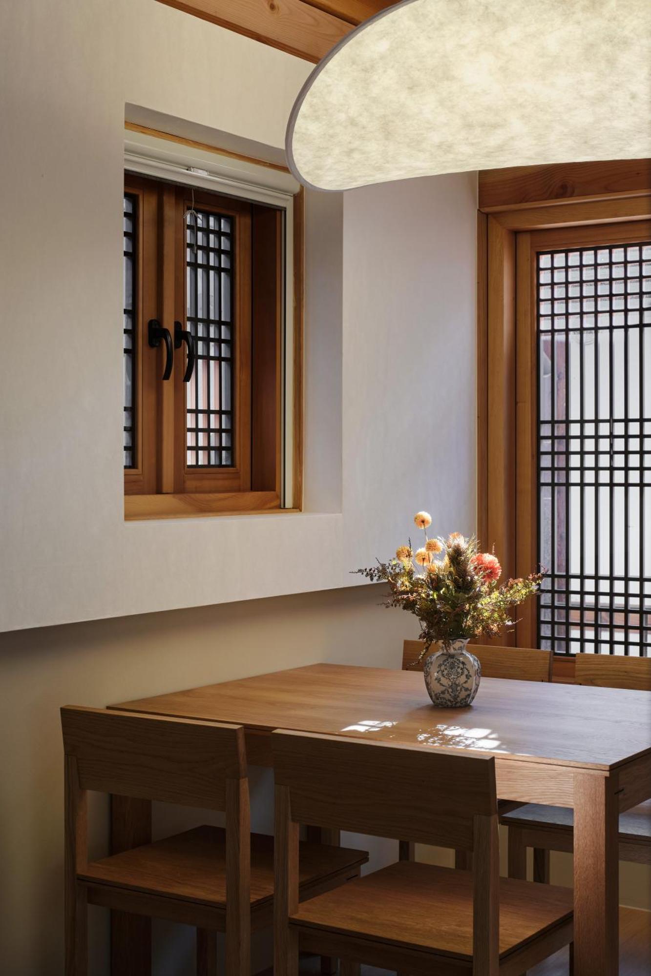 The Korean Traditional Hanok In Downtown Seoul For Convenient Public Transportation - Seoul Ari מראה חיצוני תמונה