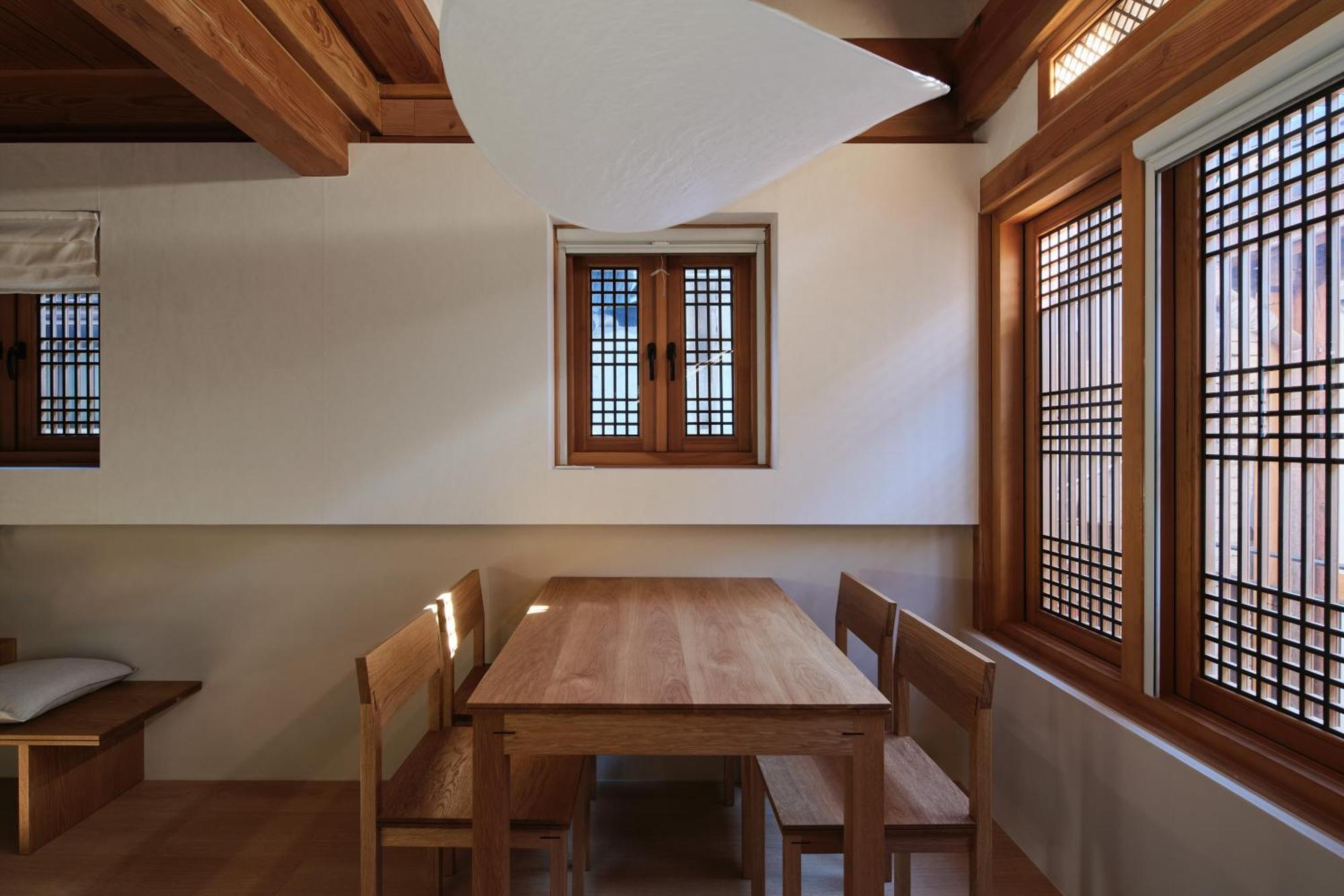 The Korean Traditional Hanok In Downtown Seoul For Convenient Public Transportation - Seoul Ari מראה חיצוני תמונה