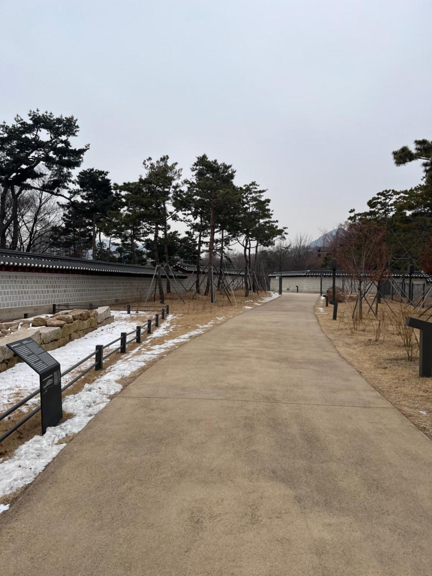 The Korean Traditional Hanok In Downtown Seoul For Convenient Public Transportation - Seoul Ari מראה חיצוני תמונה